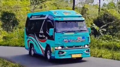 Supir Elf  Ciawi Taraju Tasikmalaya Mengeluh Sepinya Penumpang